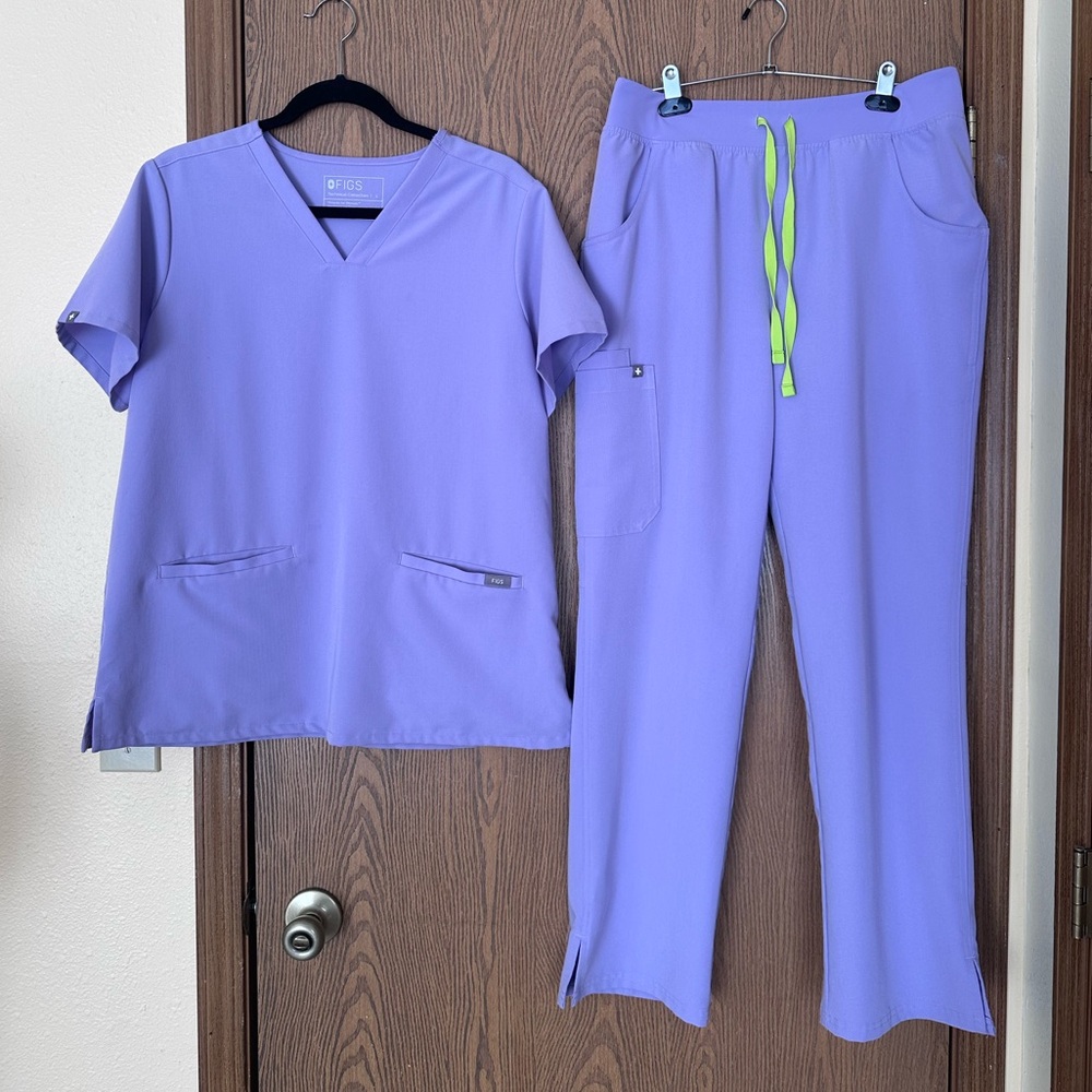 Figs Lavender Dew Scrub Top and Pants ( True Kade Cargo)